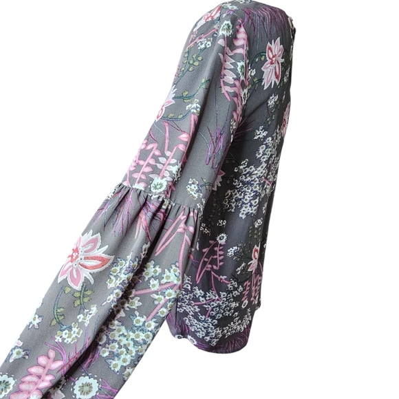 LOFT Floral Bell Sleeve Keyhole Blouse - Size XS - Picture 3 of 4